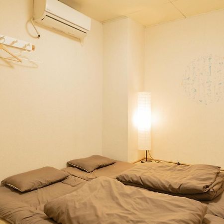 Osaka Iceblue Hostel Bagian luar foto