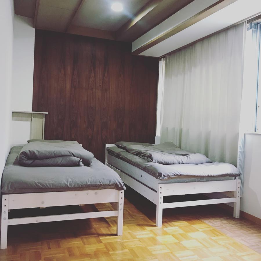 Osaka Iceblue Hostel Bagian luar foto